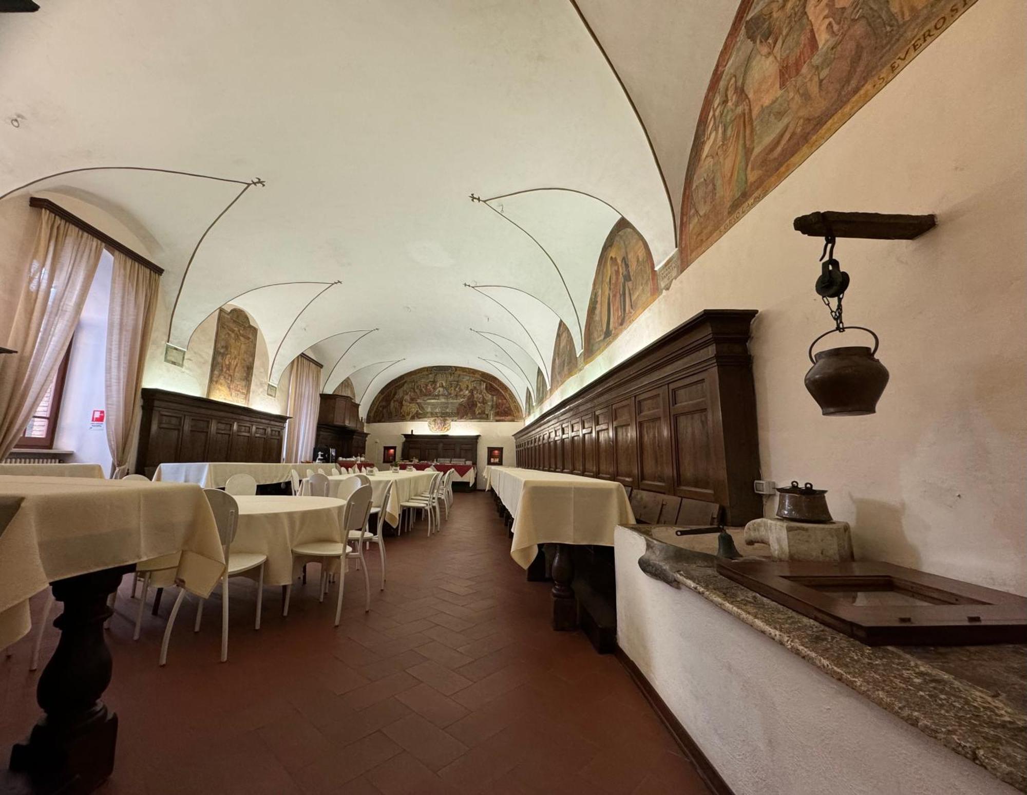 Monastero Ss. Annunziata Hotel Todi Buitenkant foto The refectory
