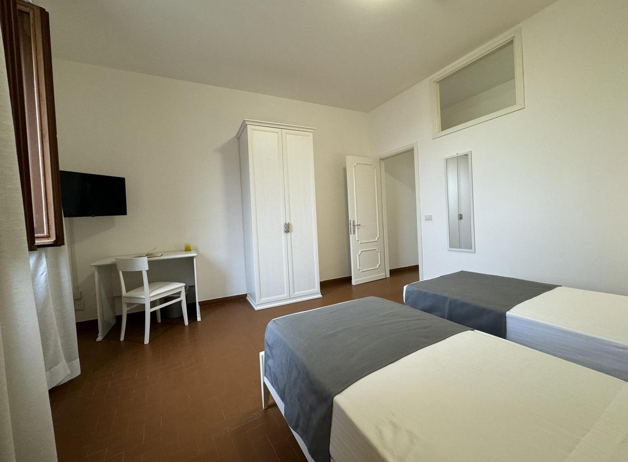 Monastero Ss. Annunziata Hotel Todi Buitenkant foto A room at the hostel